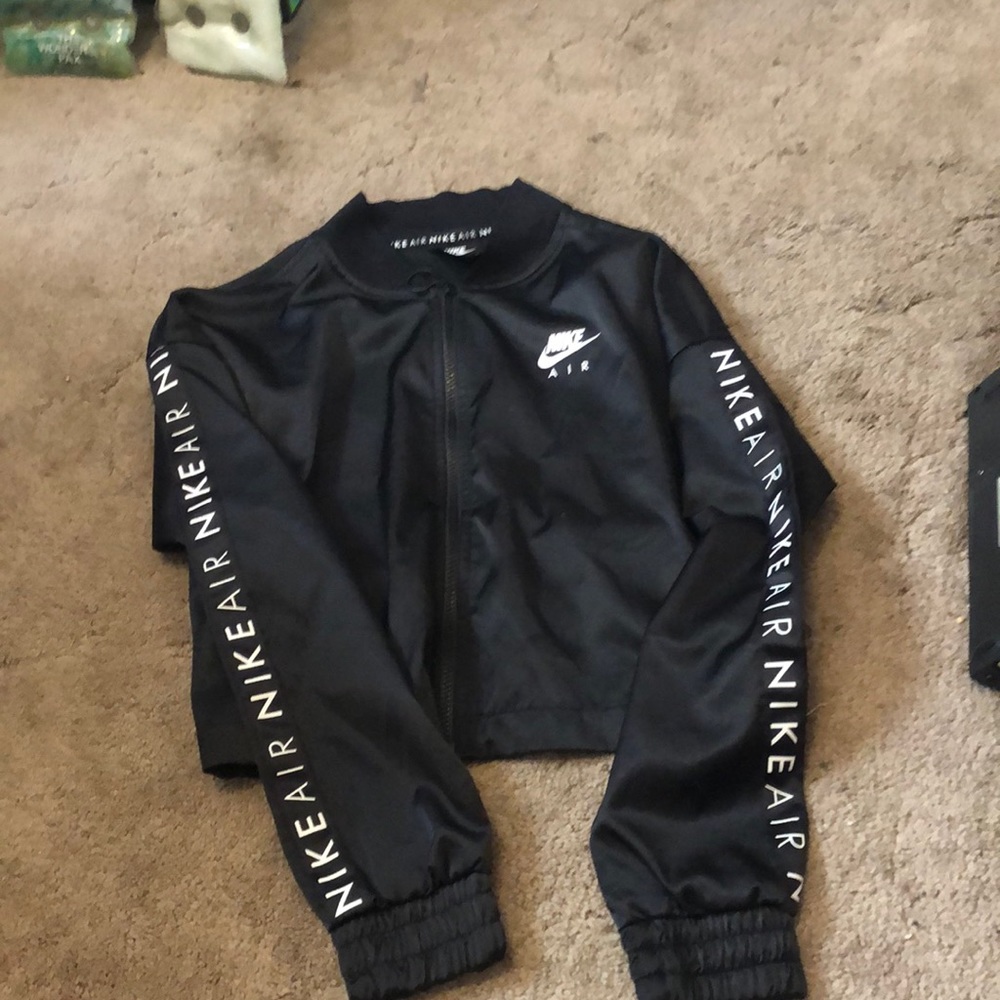 cute nike cropped jacket